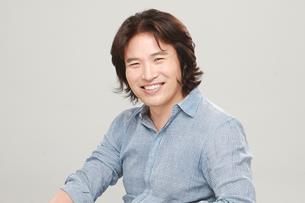 Samsung announces competitor to Siri, Cortana