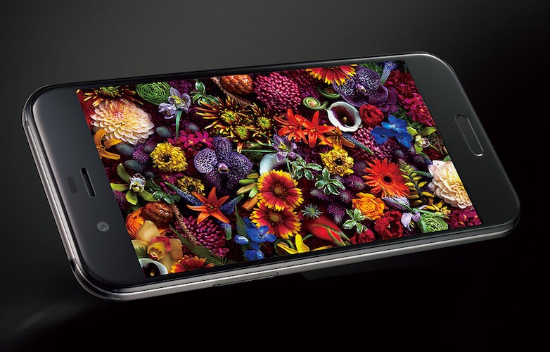 Sharp Aquos R Smartphone With Snapdragon 835 Announced