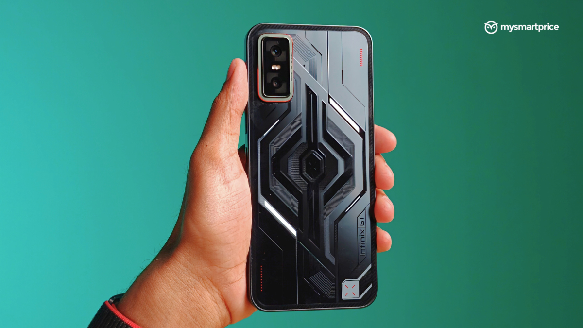 Infinix GT 30 in Hand