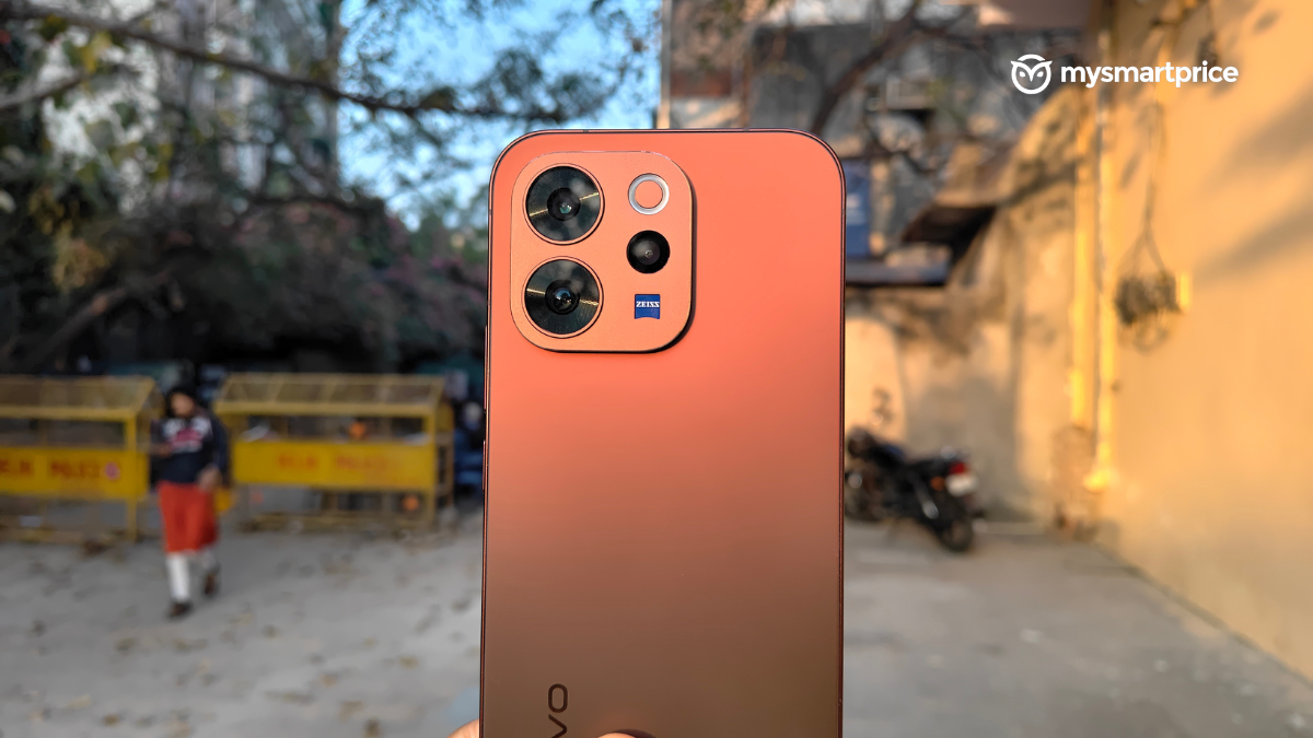 Cameras in Vivo V70